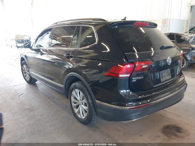 Volkswagen Tiguan 2018 3VV2B7AX9JM001557 Image 3