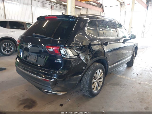 Volkswagen Tiguan 2018 3VV2B7AX9JM001557 Image 4