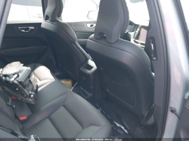 2025 VOLVO XC60 PLUG-IN HYBRID YV4H60RC4S1000561 Photo 7