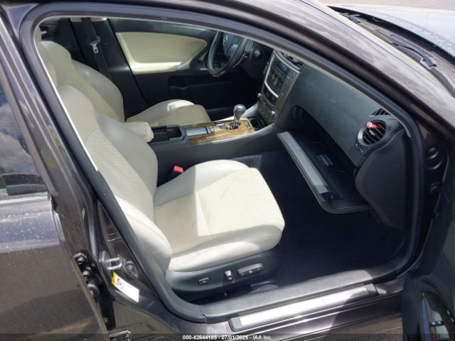 2009 LEXUS IS 350 JTHBE262992017376 Photo 4