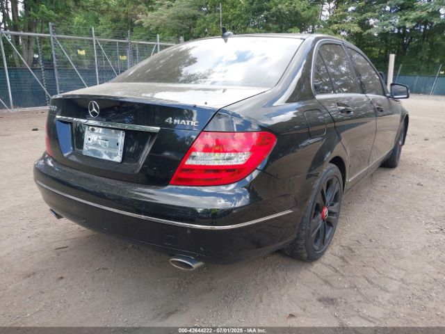 2012 MERCEDES-BENZ C 300 WDDGF8BB7CA643833 Photo 3