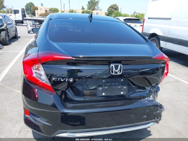 Honda l15b7 2020 19XFC1F71LE215555 Image 16