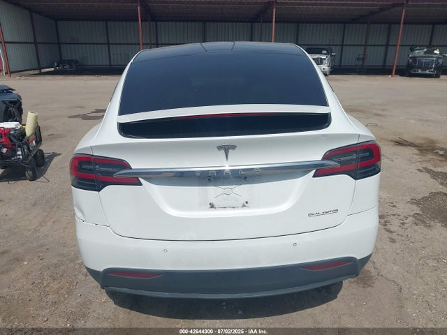 5YJXCBE46KF187777 Tesla MODEL X
