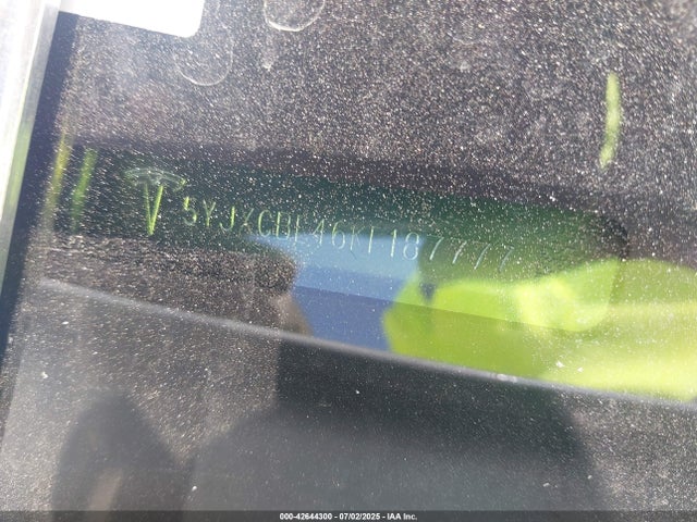 2019 TESLA MODEL X 5YJXCBE46KF187777 Photo 8