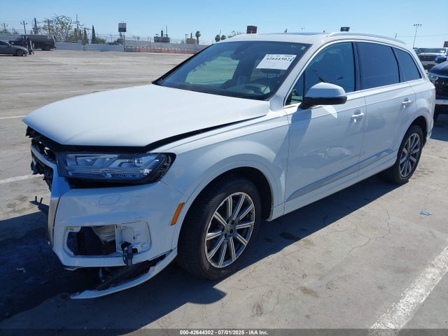 2018 AUDI Q7 WA1LHAF77JD027166 Photo 1