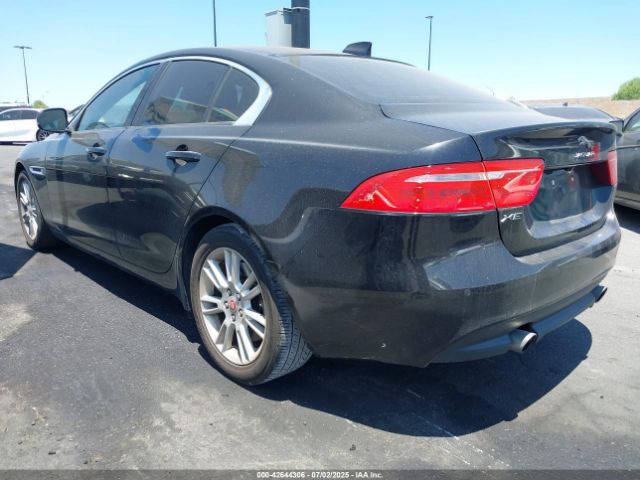 2017 JAGUAR XE SAJAD4BG9HA953565 Photo 2