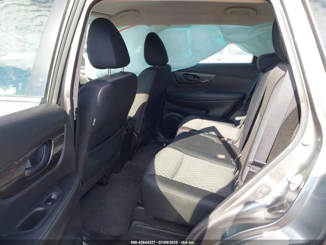 JN8AT2MV0KW385738 Nissan Rogue