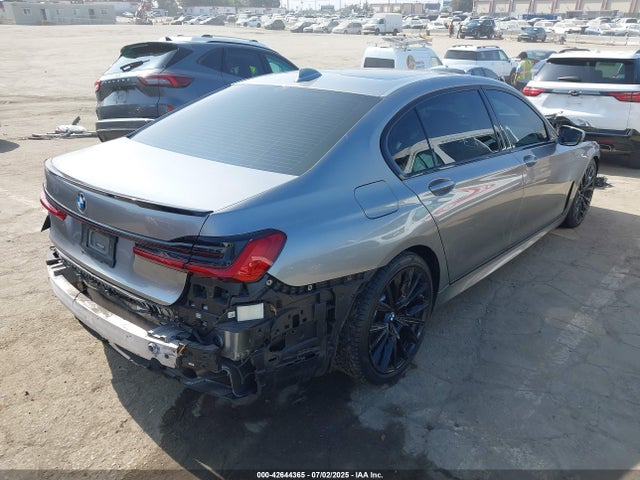 BMW 2022 2022 WBA7T2C05NCJ98753 Image 4