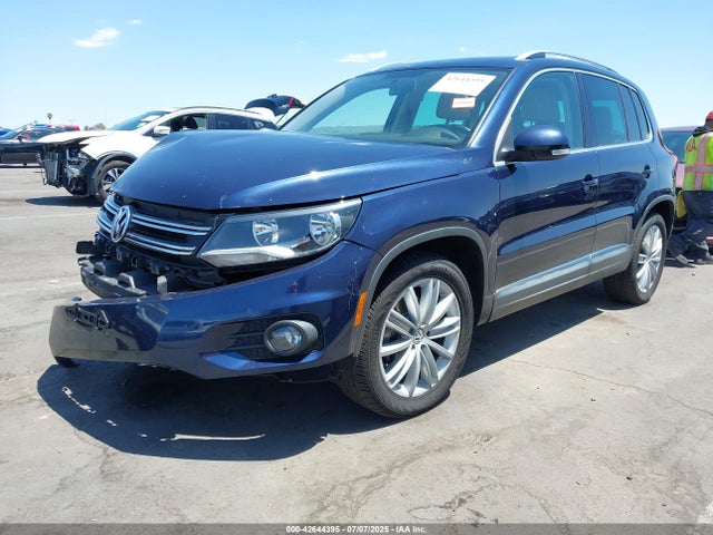 WVGAV7AX8FW595806 Volkswagen Tiguan