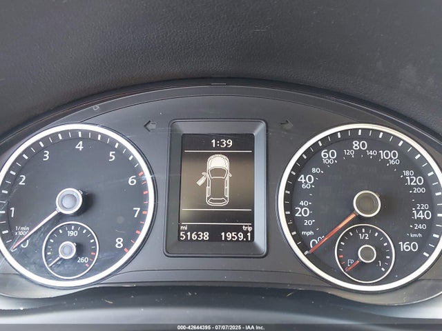 WVGAV7AX8FW595806 Volkswagen Tiguan