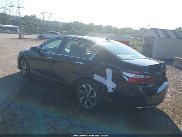 1HGCR2F88HA084152 Honda k24w1