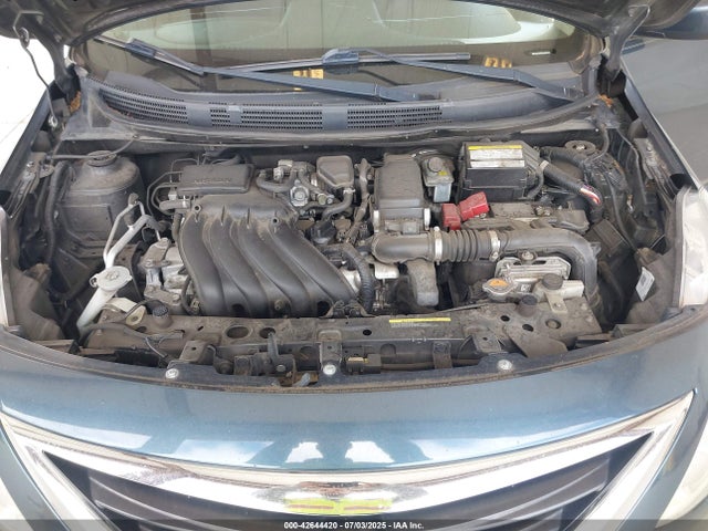 3N1CN7AP0HL816274 Nissan 2017