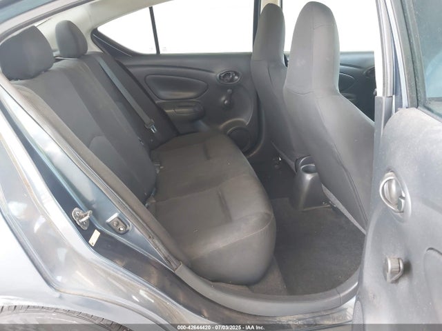 3N1CN7AP0HL816274 Nissan 2017