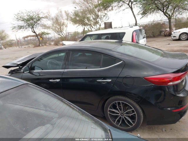 5NPD84LF3HH064906 Hyundai 2017