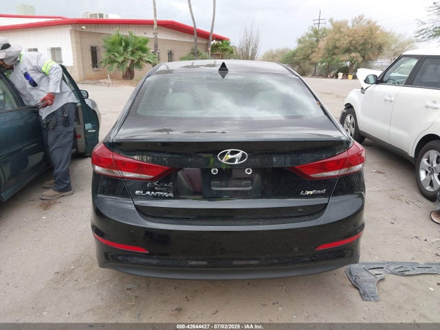 5NPD84LF3HH064906 Hyundai 2017