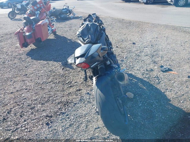 JYARM38EXNA002090 Yamaha Yzf690