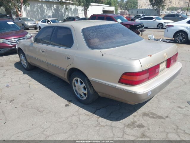 1993 LEXUS LS JT8UF11E5P0167382 Photo 2