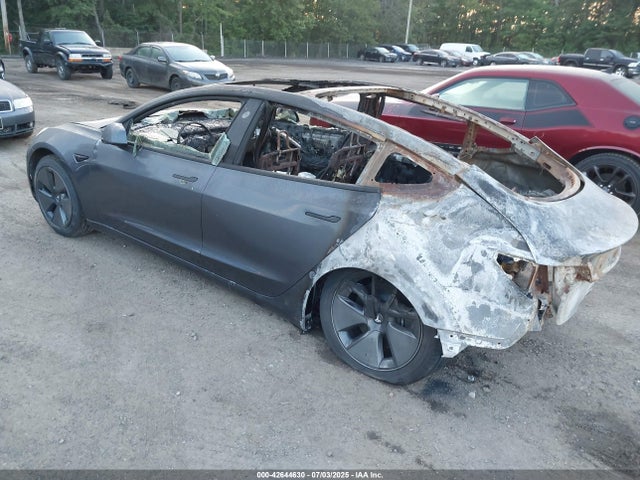 2022 TESLA MODEL 3 5YJ3E1EB6NF242444 Photo 2