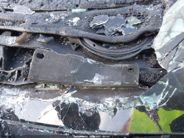 2022 TESLA MODEL 3 5YJ3E1EB6NF242444 Photo 8