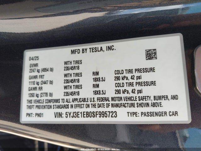2025 TESLA MODEL 3 5YJ3E1EB0SF995723 Photo 8