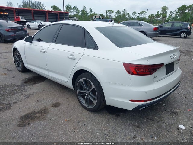 2019 AUDI A4 WAUGMAF49KN020608 Photo 2