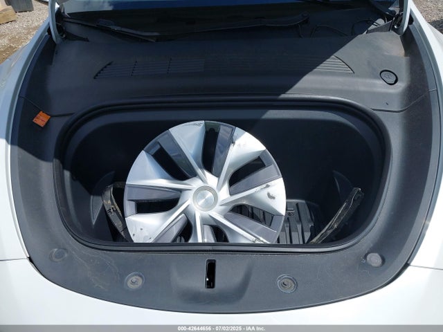 2021 TESLA MODEL Y 5YJYGDEDXMF109655 Photo 9