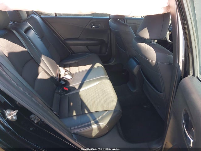 1HGCR2F54GA077977 Honda k24w1