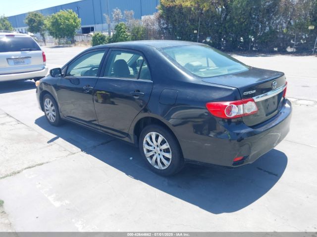 2013 TOYOTA COROLLA JTDBU4EE2DJ122478 Photo 2