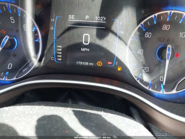 Chrysler 2017 2017 2C4RC1CG8HR622036 Image 7