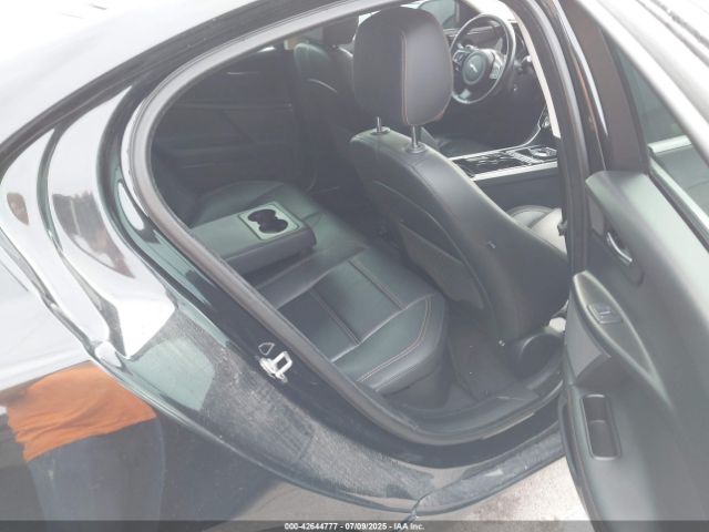 2017 JAGUAR XE SAJAE4BN8HA972992 Photo 7