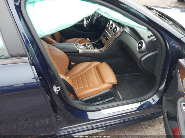 W1KWF6EB0LR596187 Mercedes-Benz m276