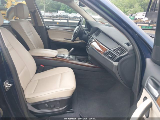 2011 BMW X5 5UXZV4C50BL738078 Photo 4