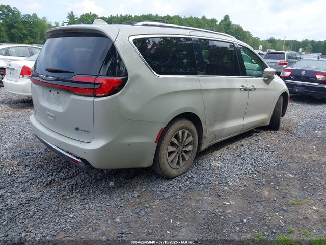 2021 CHRYSLER PACIFICA HYBRID 2C4RC1L73MR581048 Photo 3