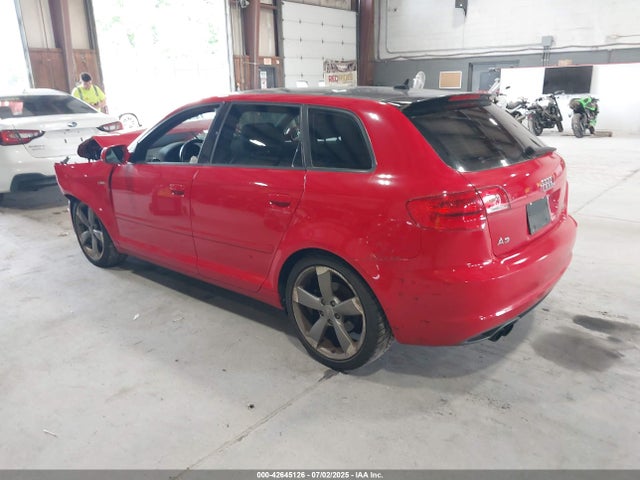 2012 AUDI A3 WAUPEAFM1CA120174 Photo 2