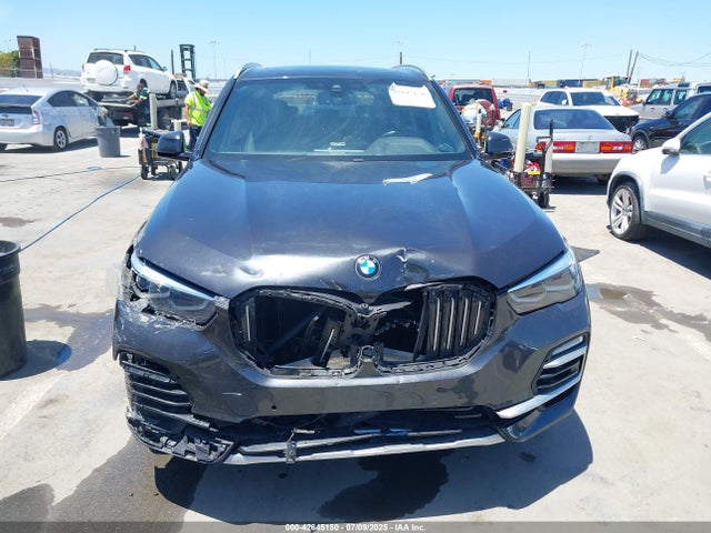 BMW X5 2019 5UXCR6C58KLL51591 Image 11
