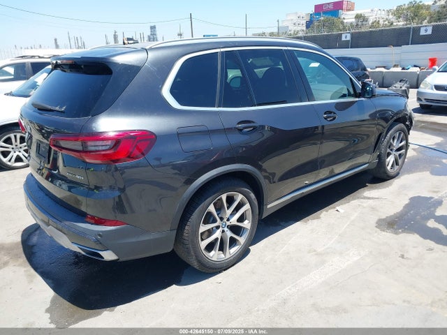 BMW X5 2019 5UXCR6C58KLL51591 Image 4