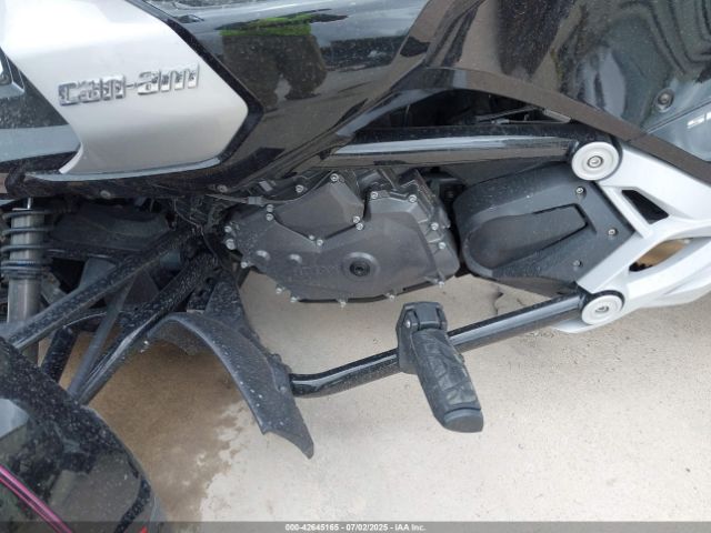 2015 CAN-AM SPYDER ROADSTER 2BXRDDD29FV002303 Photo 8