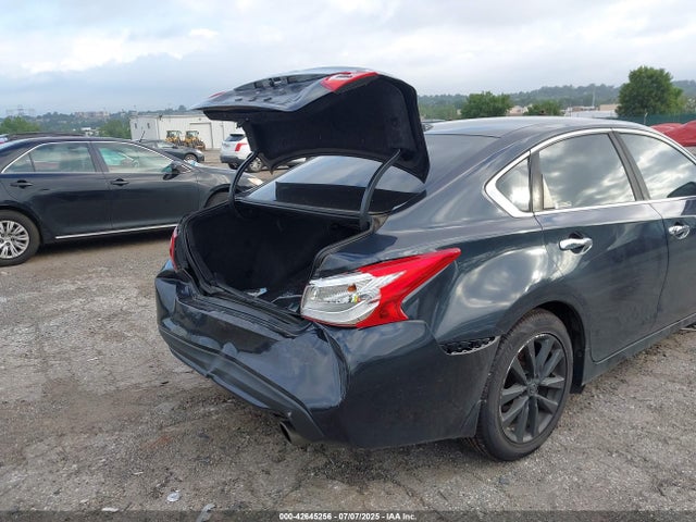 1N4AL3AP7GC130137 Nissan 2016
