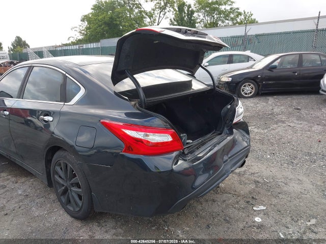 1N4AL3AP7GC130137 Nissan 2016
