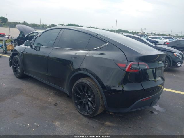 2022 TESLA MODEL Y 7SAYGDEE4NF318774 Photo 2