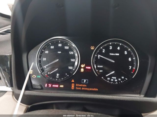 2018 BMW X1 WBXHT3C38J5L33068 Photo 6