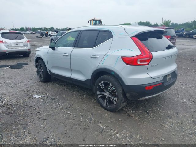 2021 VOLVO XC40 YV4162UL6M2476490 Photo 2