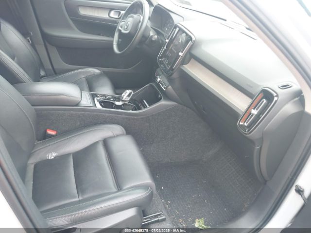 2021 VOLVO XC40 YV4162UL6M2476490 Photo 4