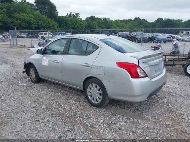Nissan Versa 2016 3N1CN7AP1GL835656 Image 3