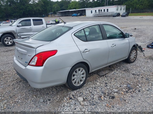 Nissan Versa 2016 3N1CN7AP1GL835656 Image 4