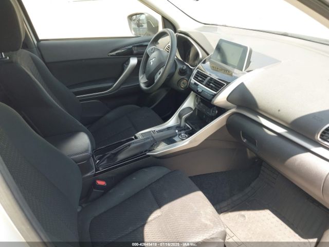 2018 MITSUBISHI ECLIPSE CROSS JA4AT4AA7JZ065123 Photo 4