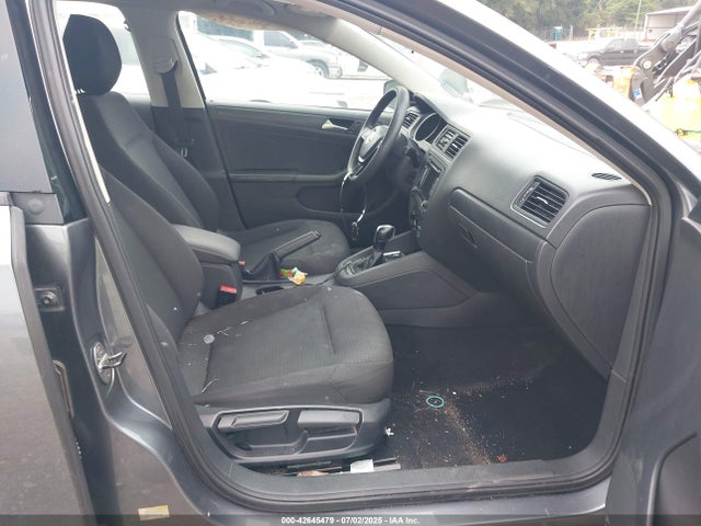 3VW2K7AJ0FM213133 Volkswagen Jetta