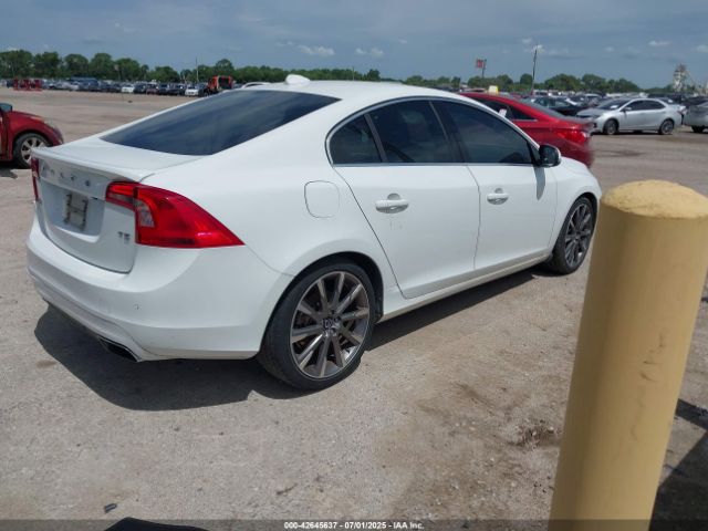 2015 VOLVO S60 YV126MFM1F1340702 Photo 3