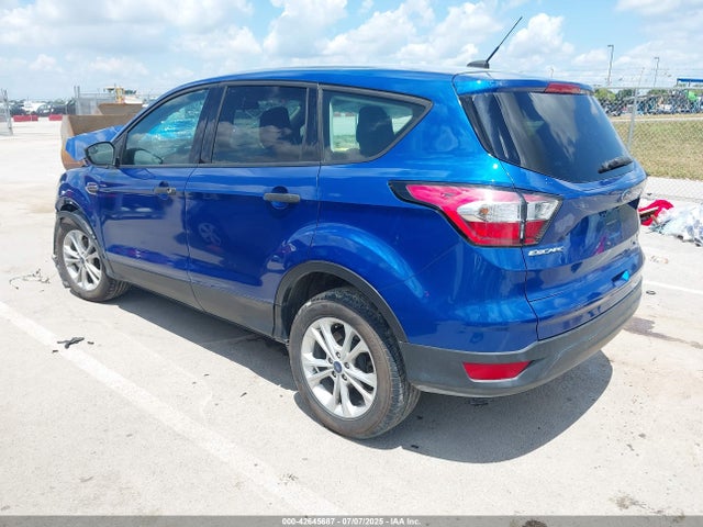 2018 FORD ESCAPE 1FMCU0F72JUC24091 Photo 2