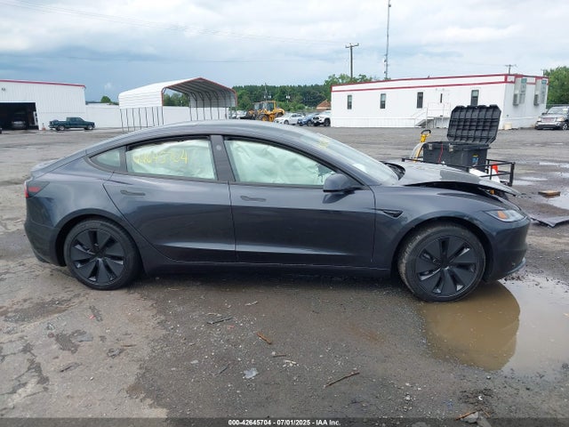 Tesla 2025 2025 5YJ3E1EA3SF032029 Image 12